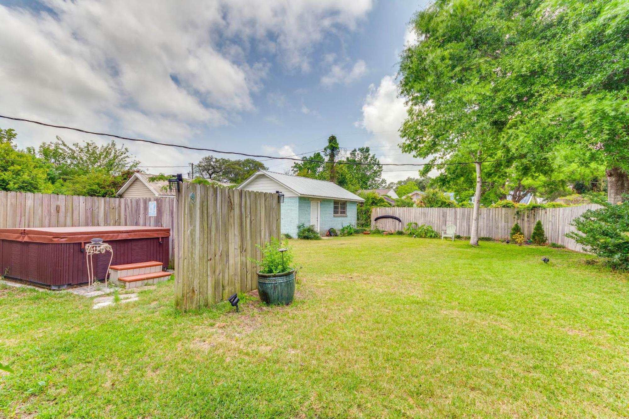 Pensacola Home With Private Spa Walk To Beach! Exterior foto